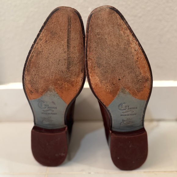 John Fluevogs Mariana Chelsea Boots - Picture 2 of 8